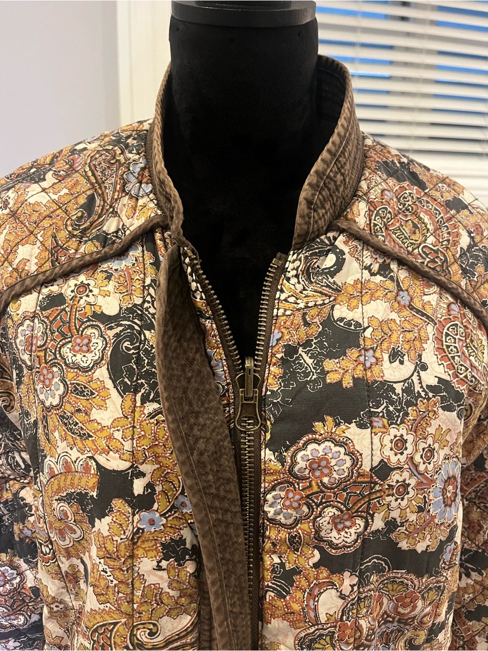 NWOT Free People ‘Great Escape’ Paisley Quilted Jacket- small - Picture 6 of 10